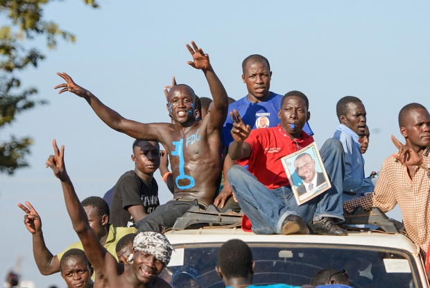 24_Kizza-Besigye-FDC-2016-campaigns